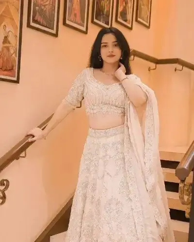 Escort Gumla